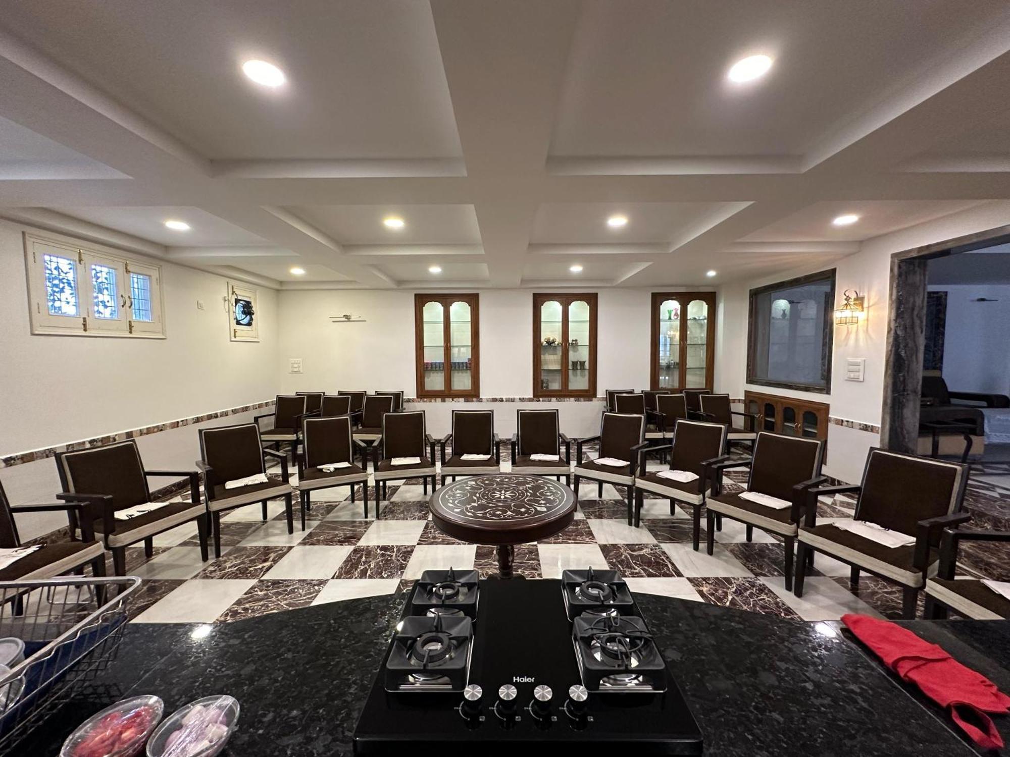 Apartamento Radhe Krishna Niwas Udaipur Exterior foto